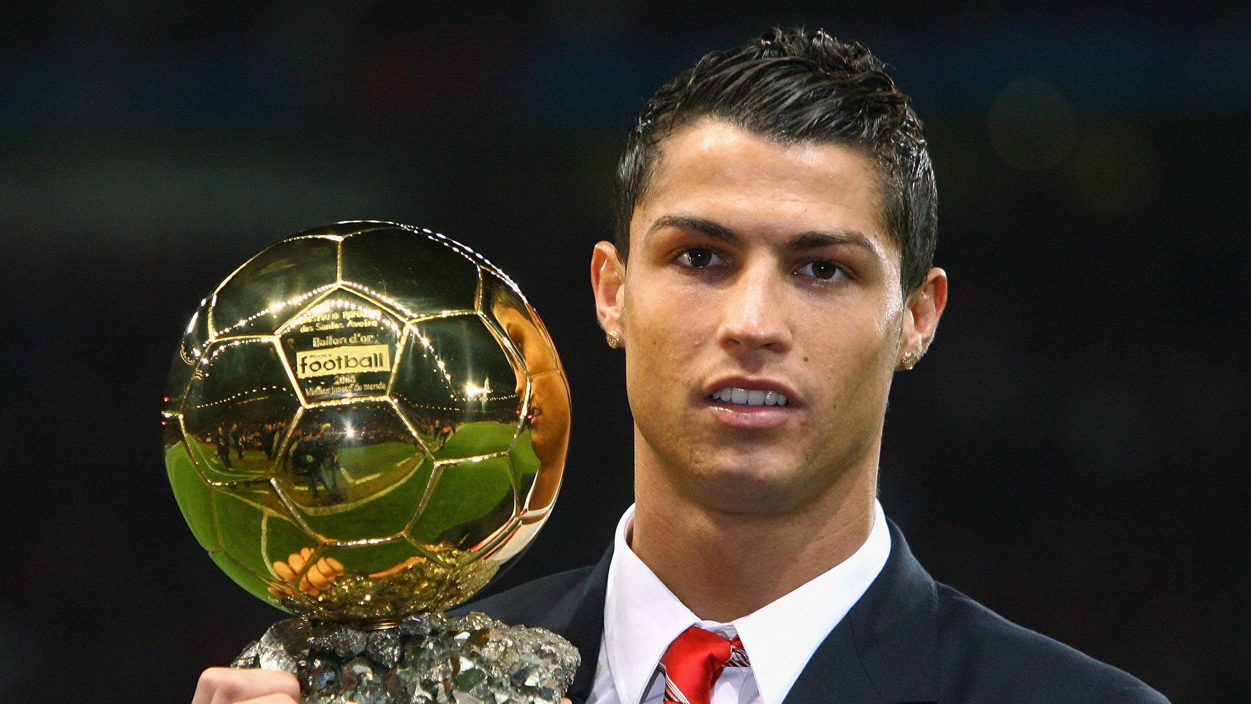 _万人空巷：城市马拉松迎来盛大盛况_，城市马拉松带来的福利已然超越了