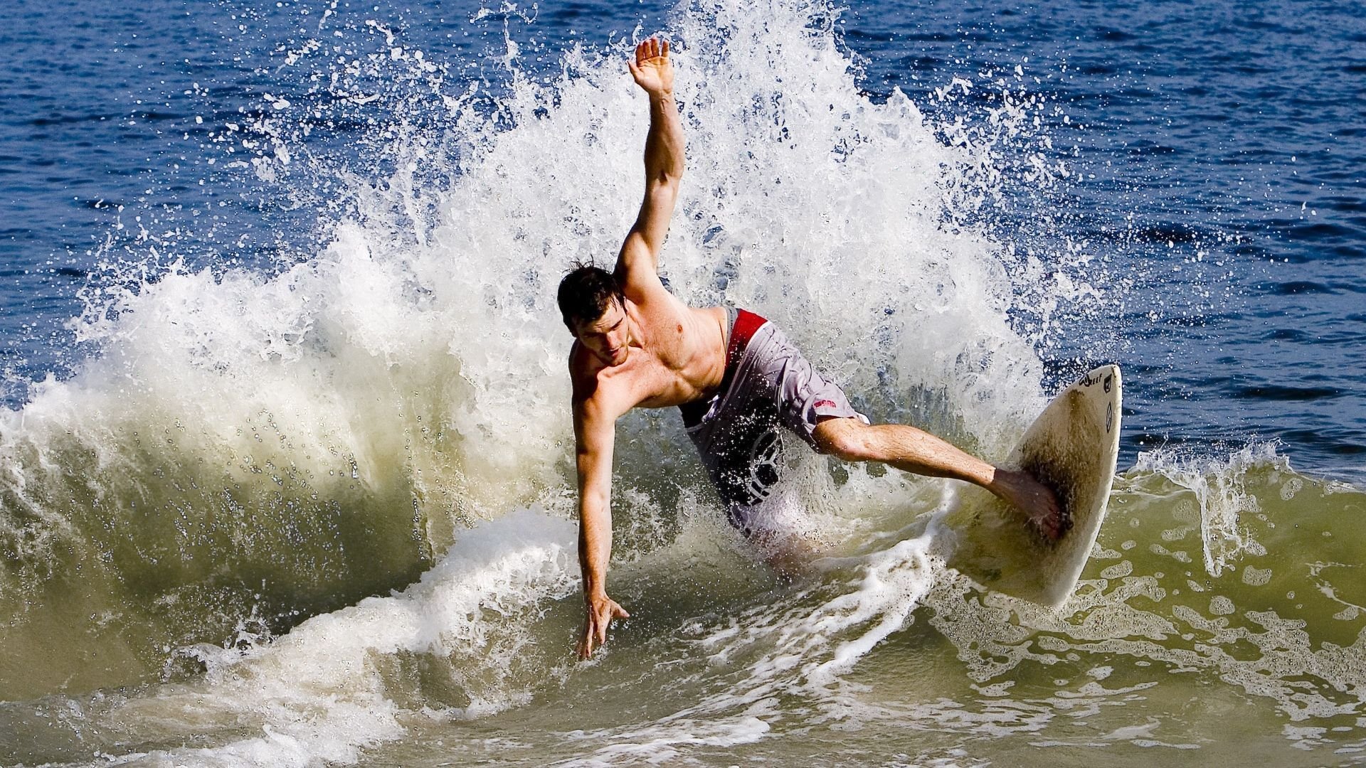 全国全民健身大赛在各地开展，让普通体育爱好者在家门口就能登上全国大舞台